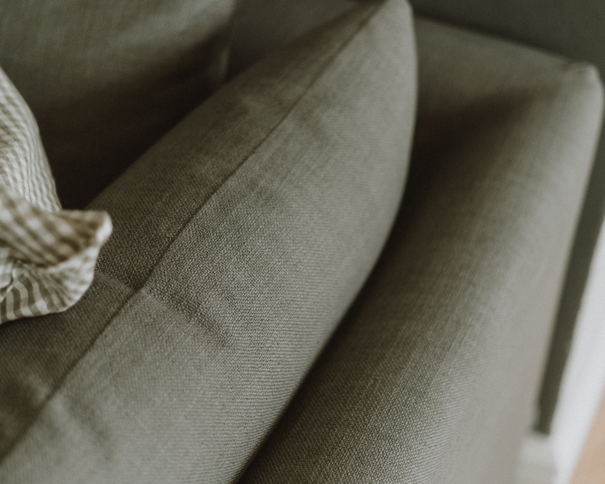 Lira Luxe L Shape Large