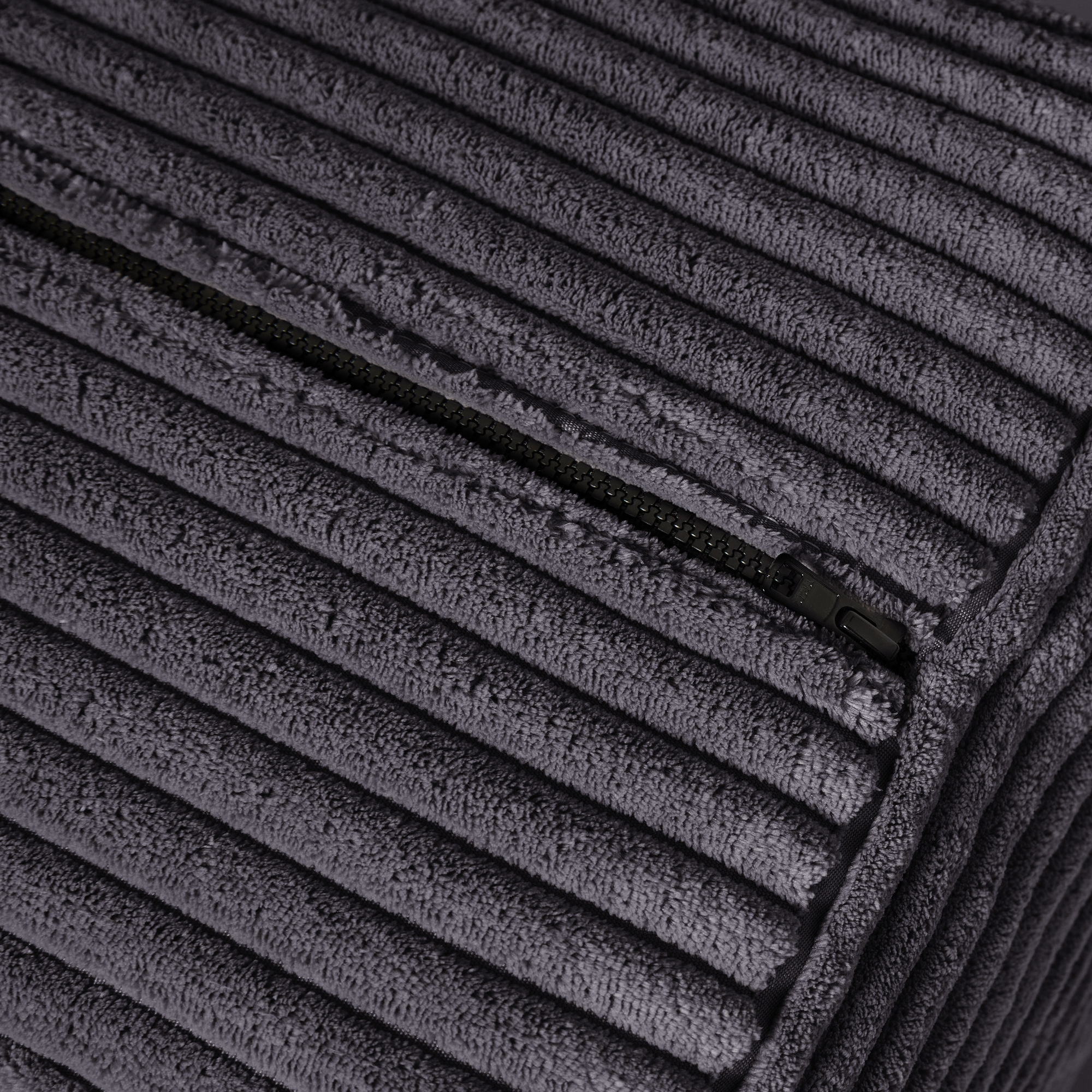 Maru 2 Seater - Indoor