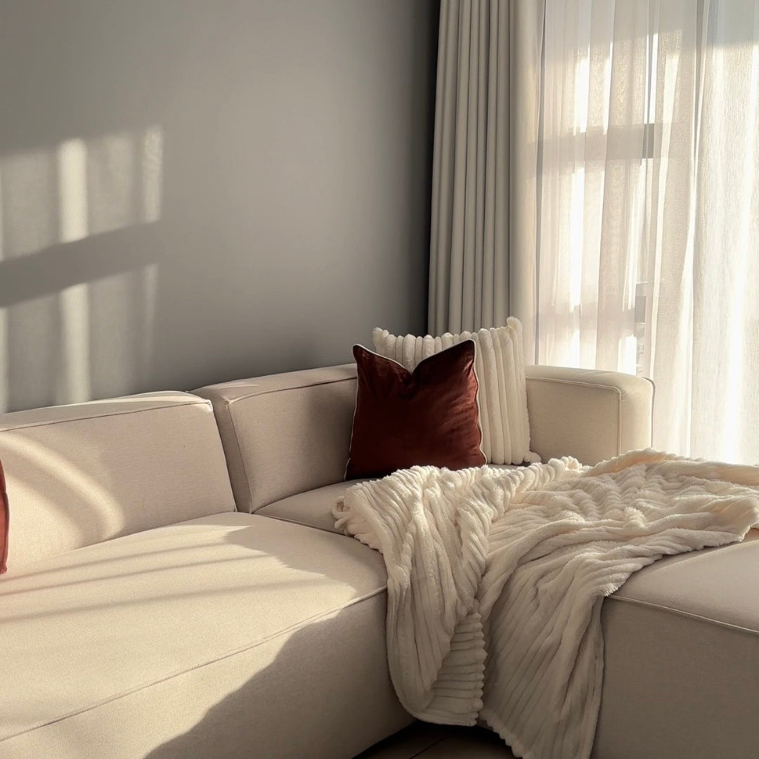 Left-Hand vs Right-Hand Sofa: Which Do You Need?