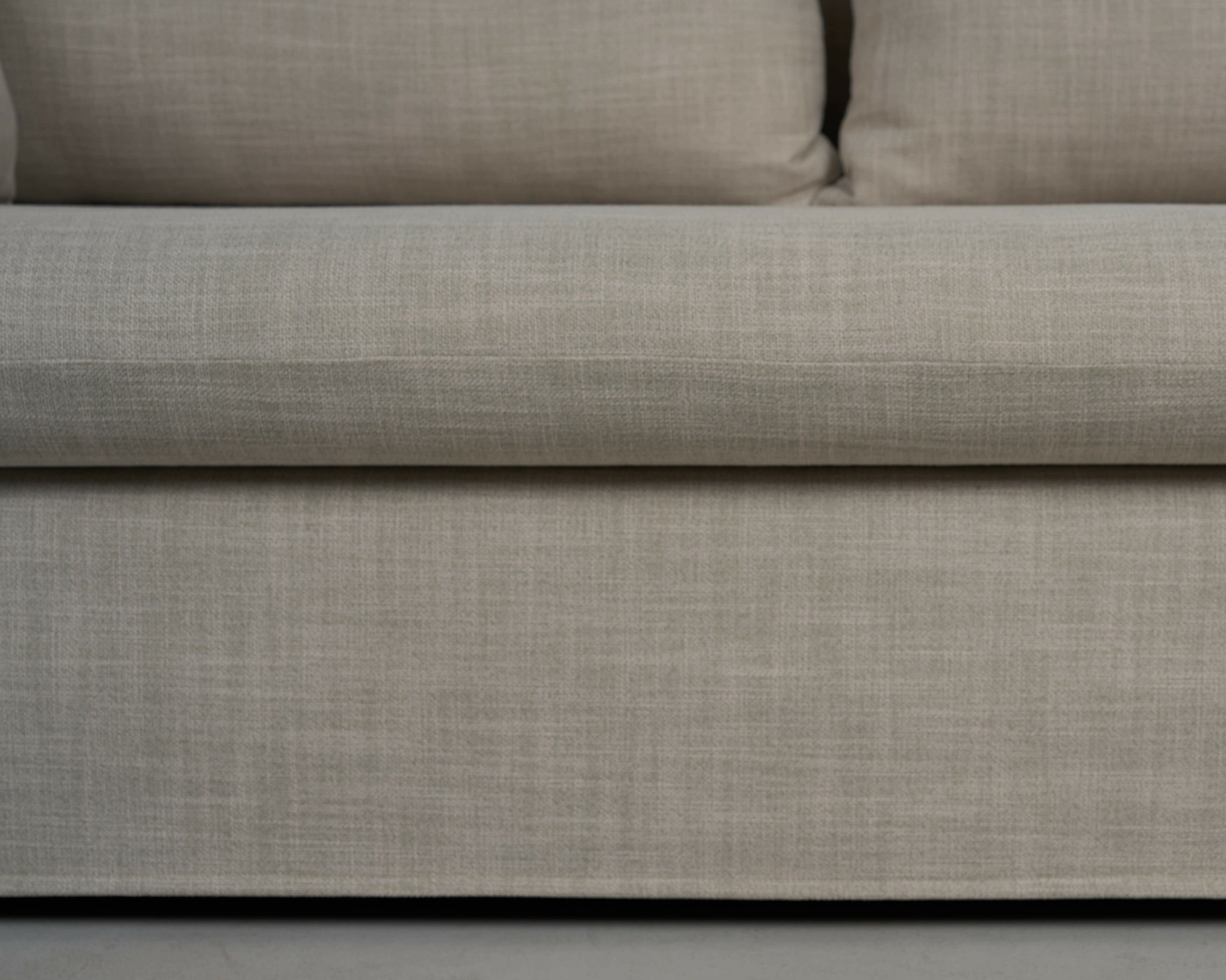 Lira Luxe Slipcover 3 Seater *