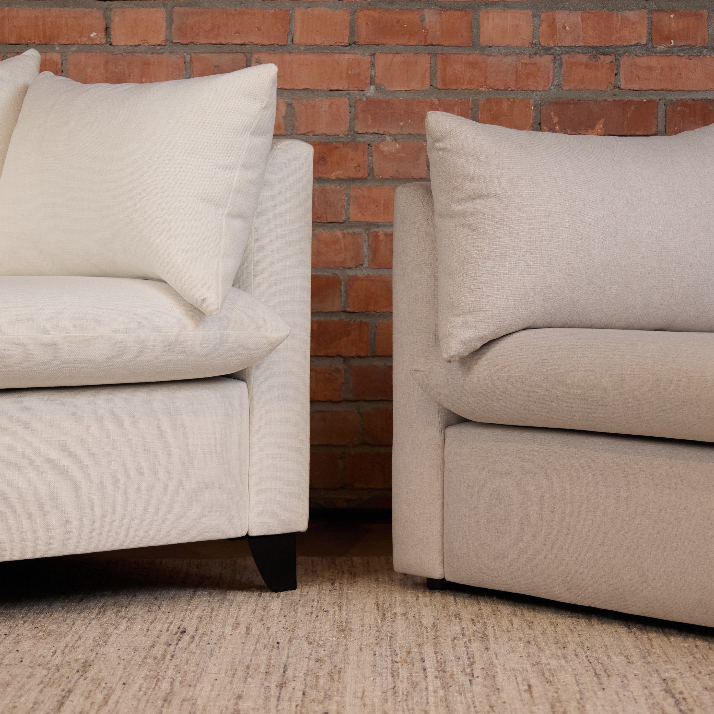 Lira Luxe Metal Legs 100mm (H) (Stock)